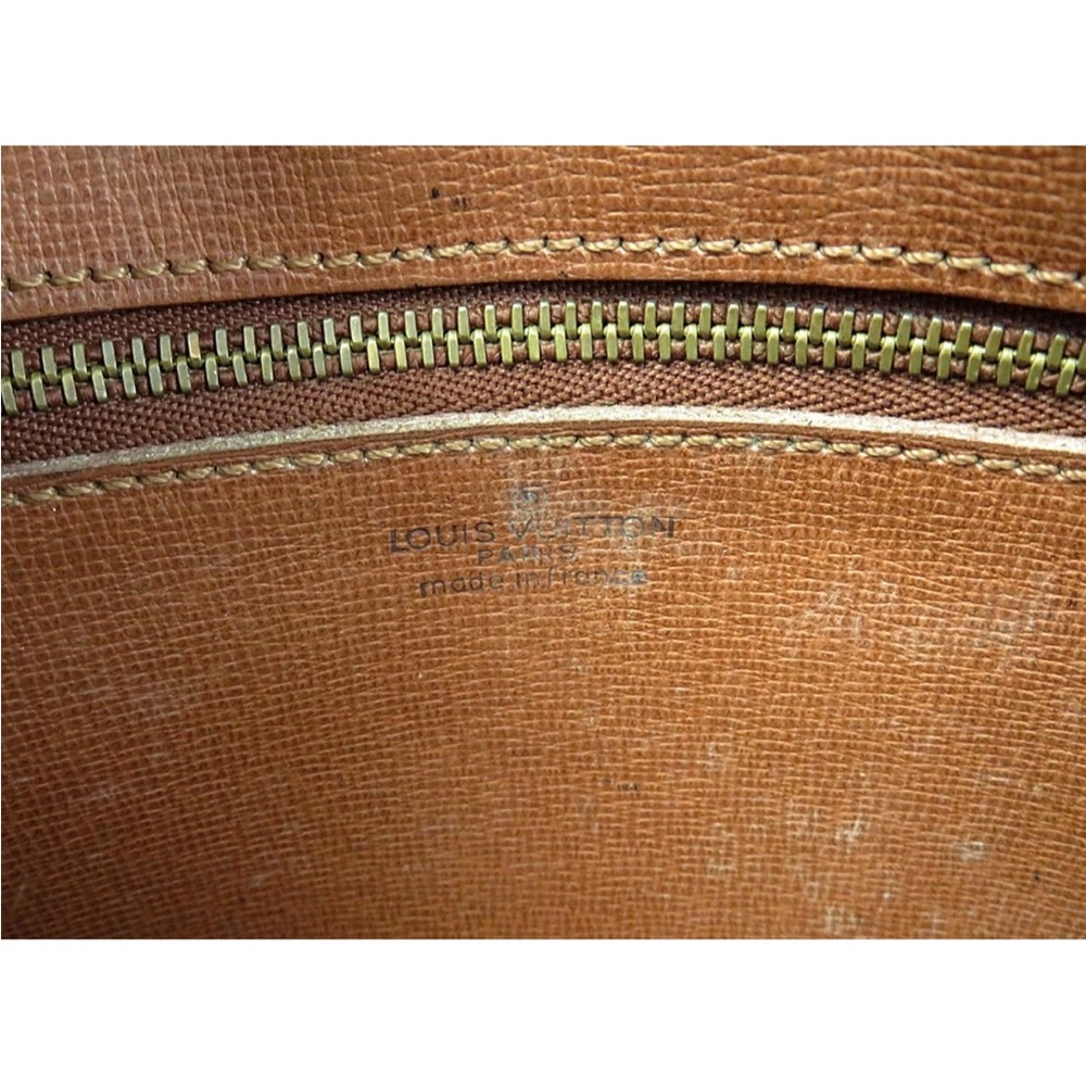 Louis Vuitton Brown Monogram Cosmetic Case - Picture 14 of 16